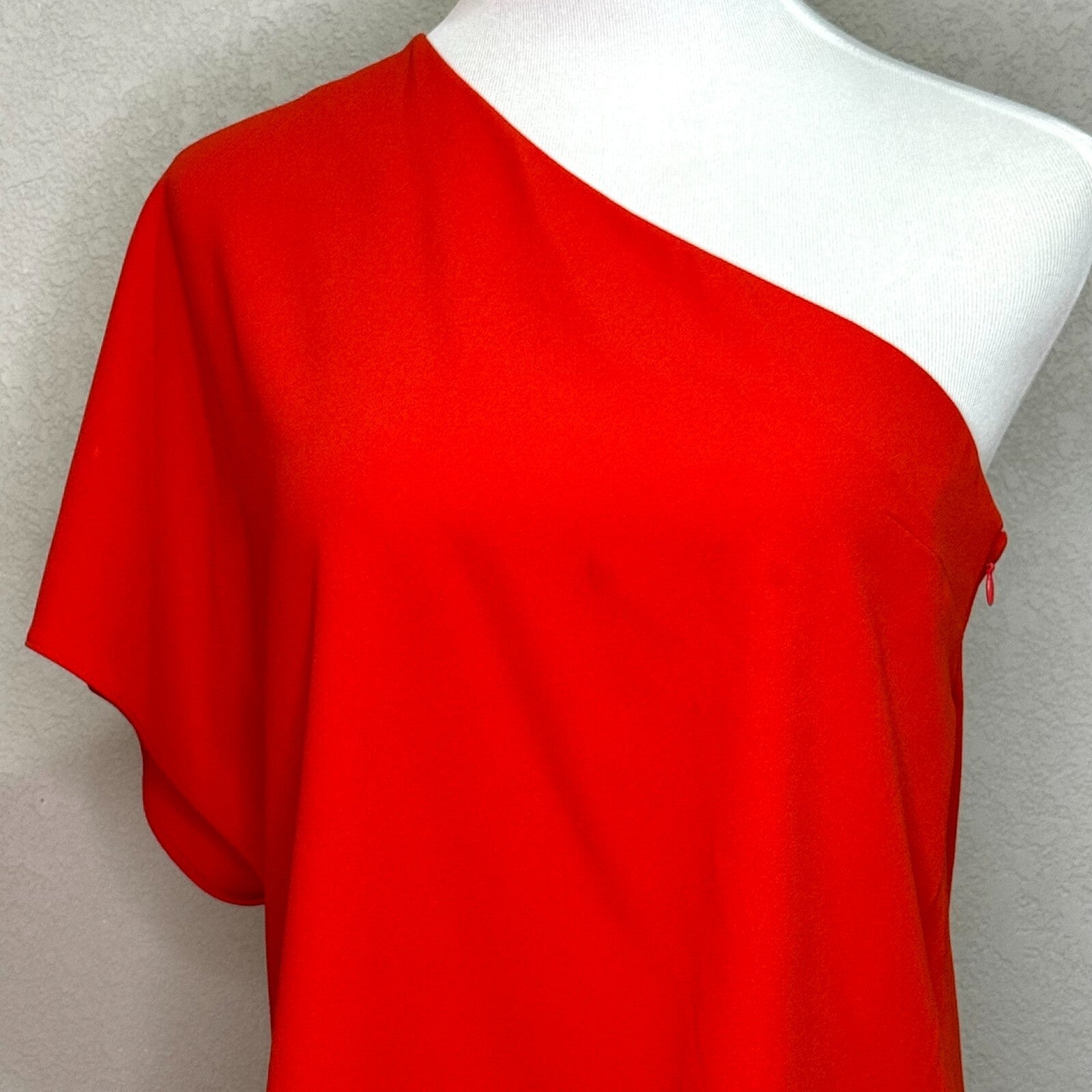 Alice + Olivia Blouse Top Size 8 Red Mellie One Shoulder Asymmetrical Drape