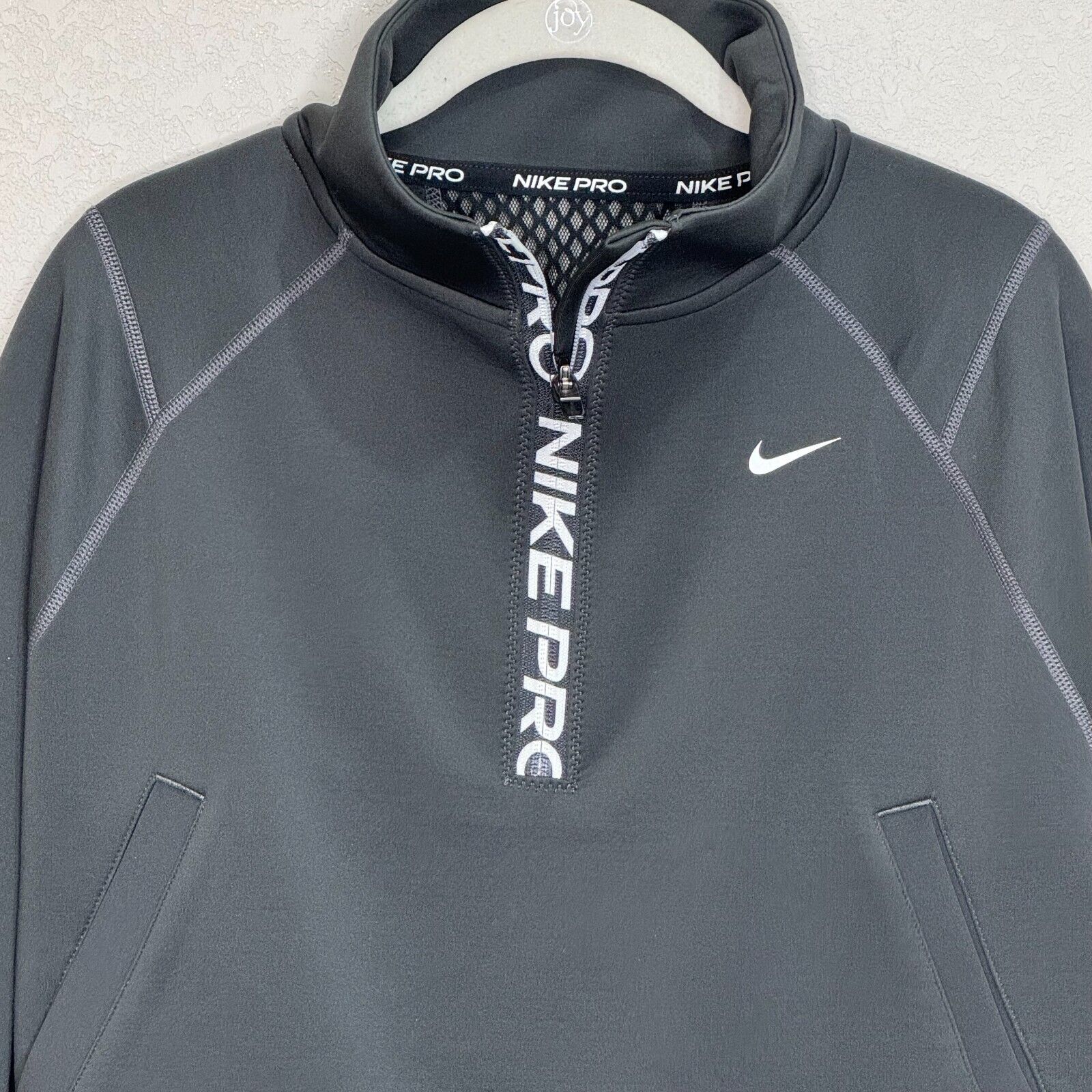 Nike Pro NEW Women Black White Long Sleeve 1/2 Zip Cropped Sweatshirt Size Small