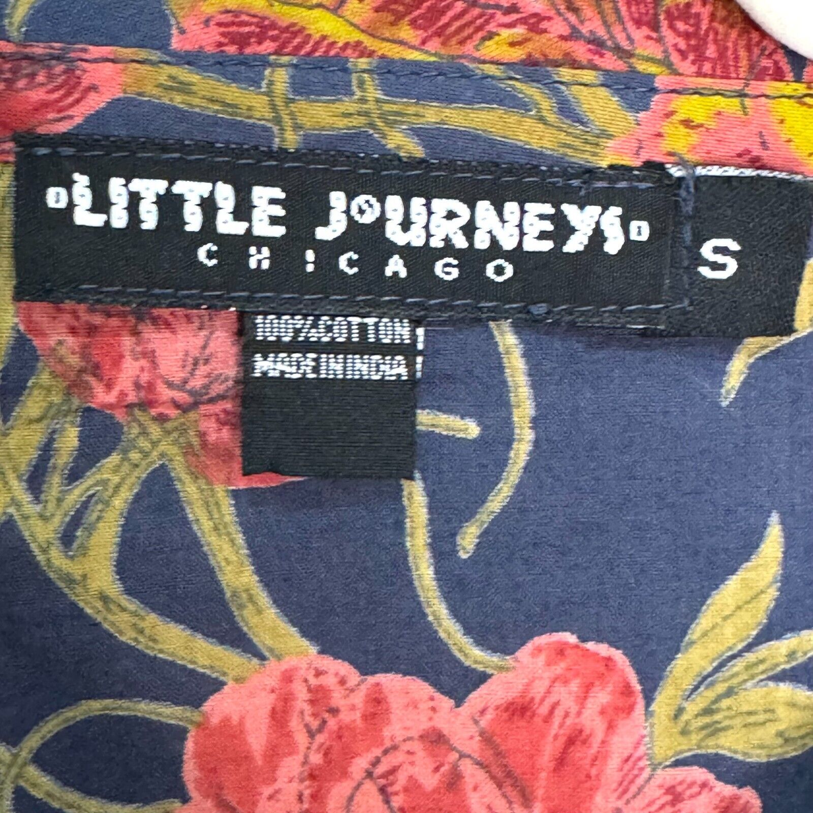 Little Journeys Chicago Shirt Size Small Green Floral Artsy Button Down Tunic