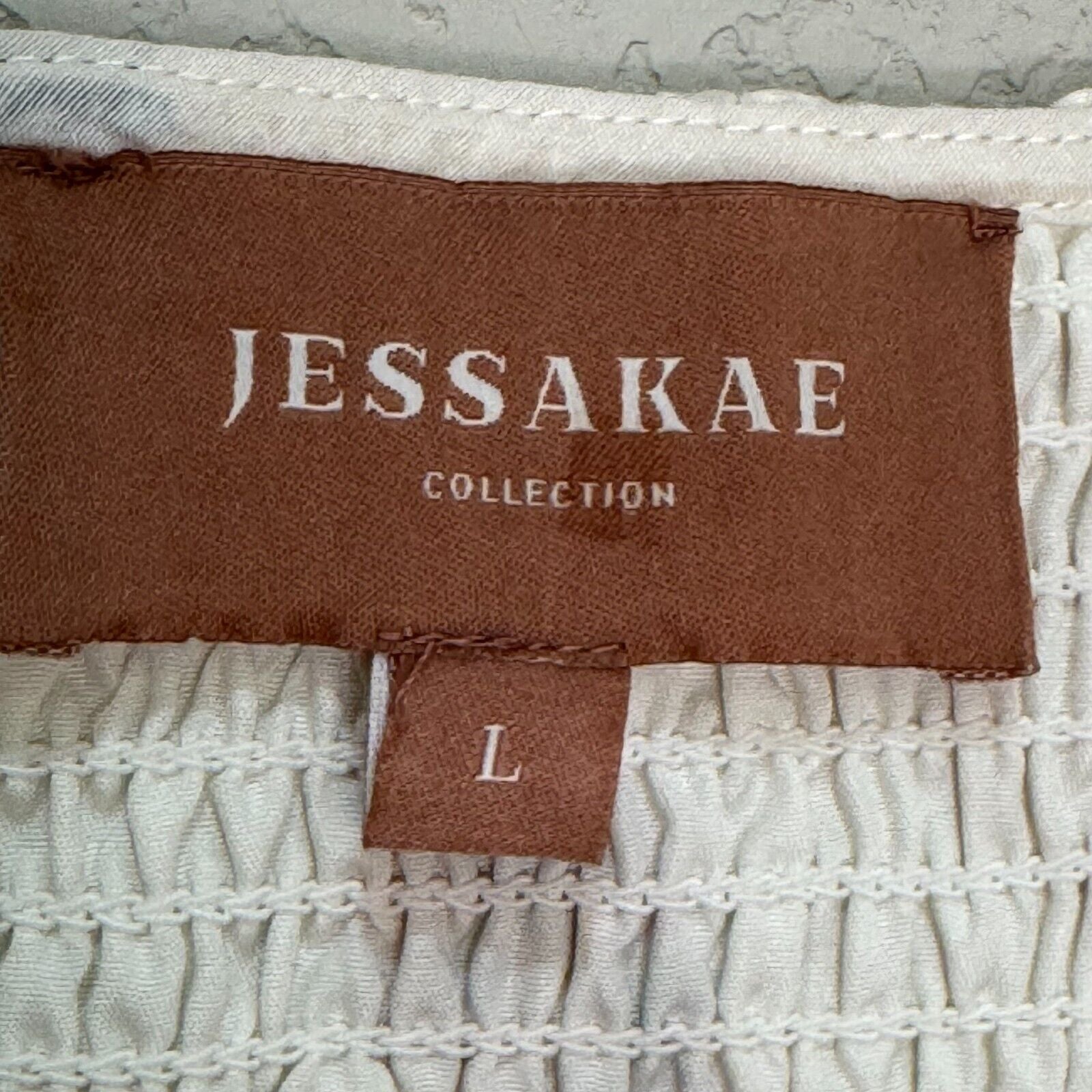 JessaKaye Top Size Large Ivory Cream Sea Shell Short Sleeve Vacation