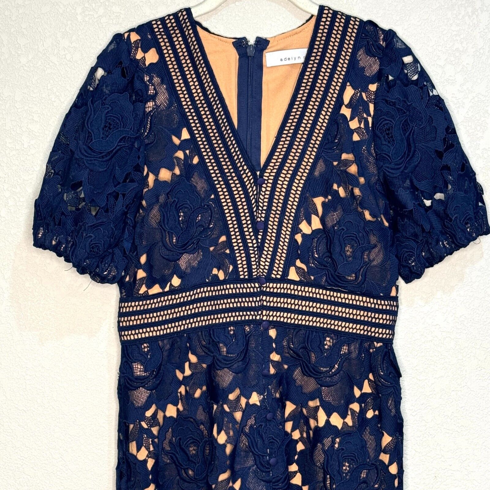 Adelyn Rae Navy Blue Adrian Crochet Lace V-Neck Dress Size Medium NEW $188