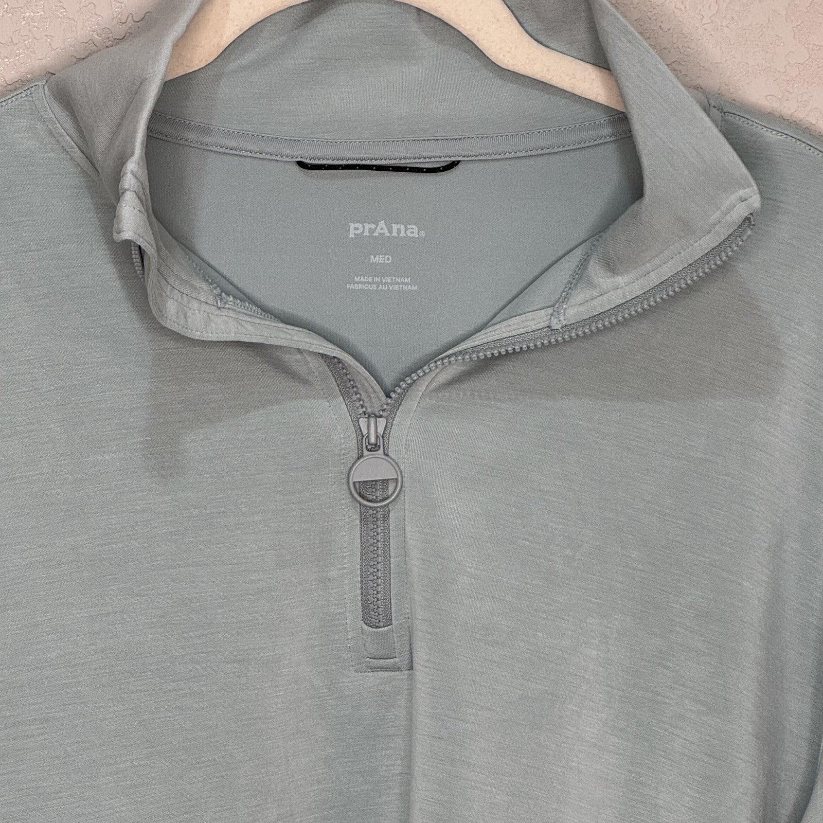 prAna Pullover Size Medium Green Shea Half Zip Stretch Athletic Long Sleeve Top