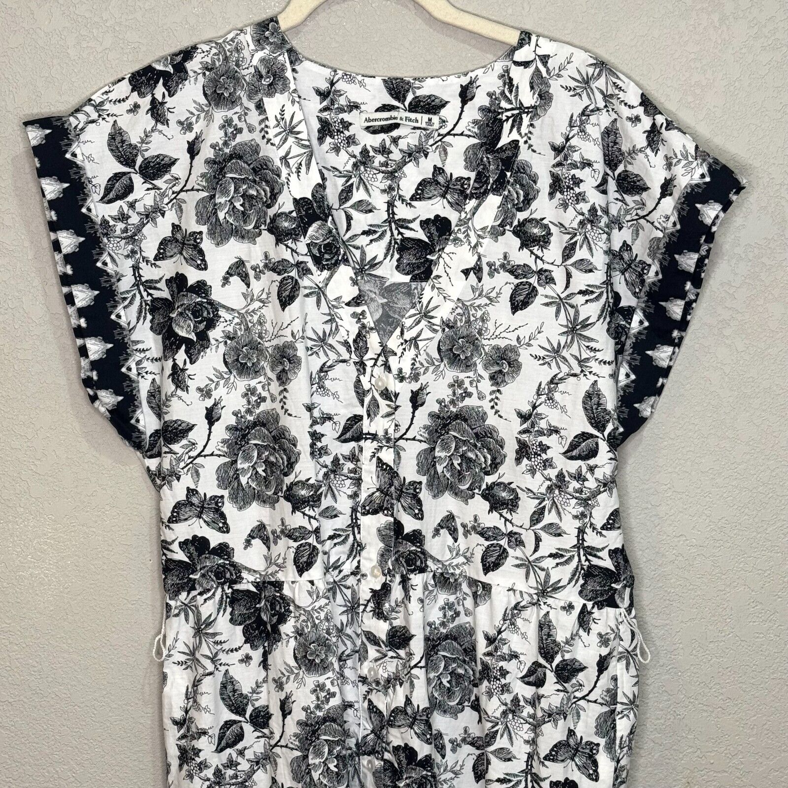 Abercrombie Maxi Dress Size Medium Black White Floral Pattern Missing Belt $130