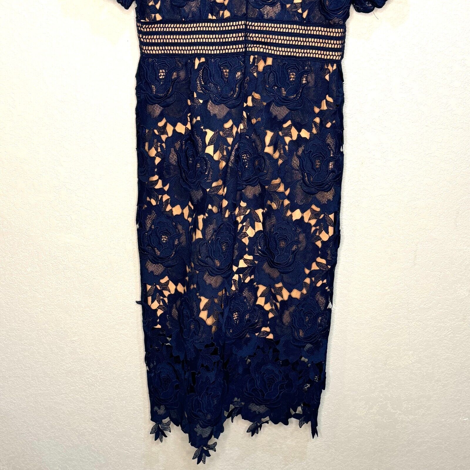 Adelyn Rae Navy Blue Adrian Crochet Lace V-Neck Dress Size Medium NEW $188