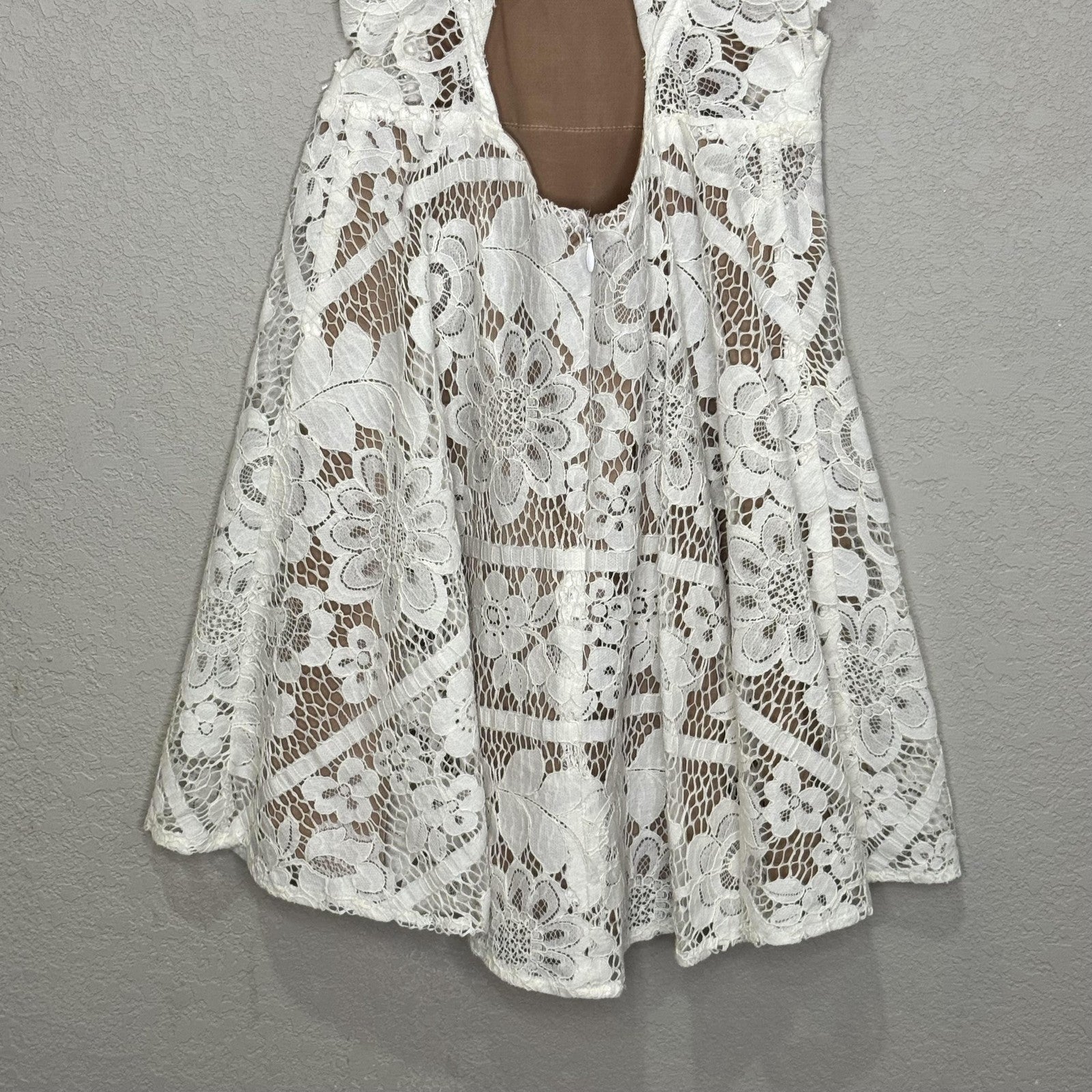 For Love & Lemons Dress Womens XS White Floral Lace Fit & Flare Open Back Mini