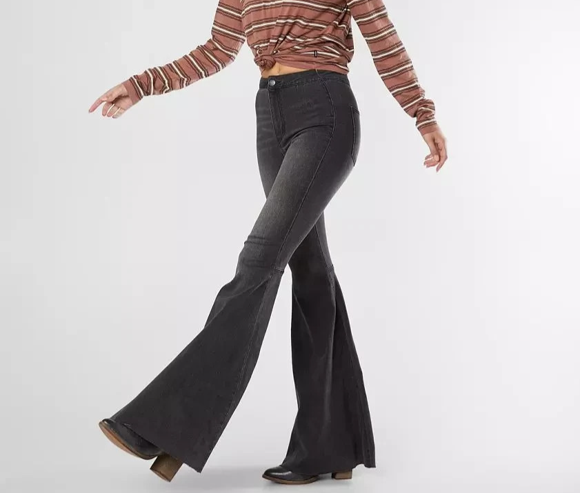 We The Free Jeans 26 Black Just Float On Flare Bell Bottom Distressed Boho