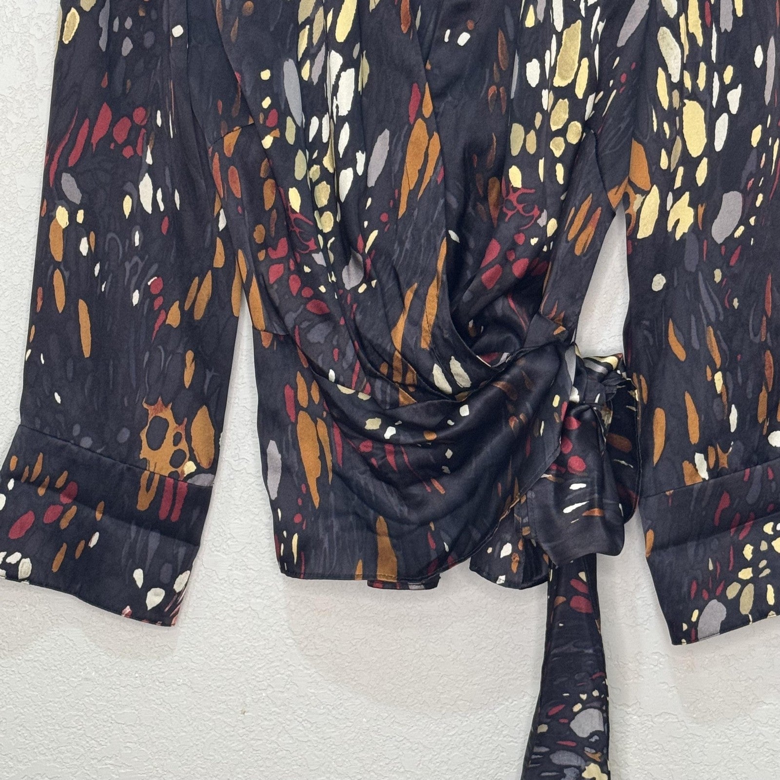 Lafayette 148 New York Blouse Womens 2 Black Abstract Print Silk Wrap Top Shirt