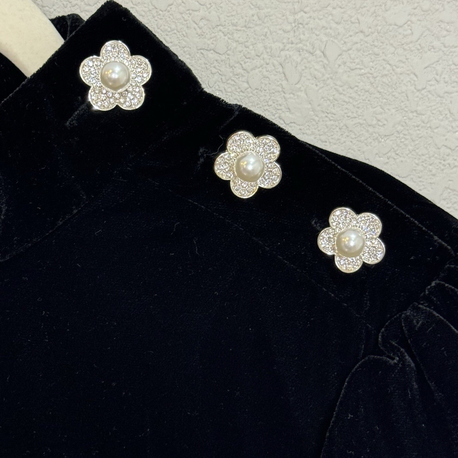 & Other Stories Dress Size 8 Black Velvet NEW Crystal Flower Buttons $119