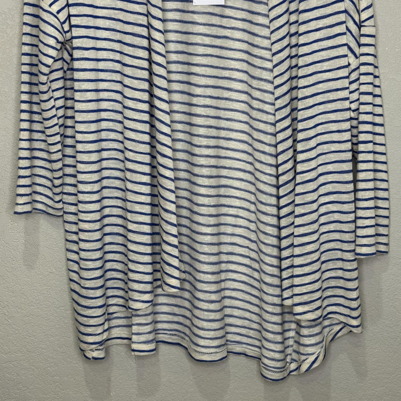 Bobeau Cardigan Womens Medium Blue White Striped Open Front Lightweight Sweater