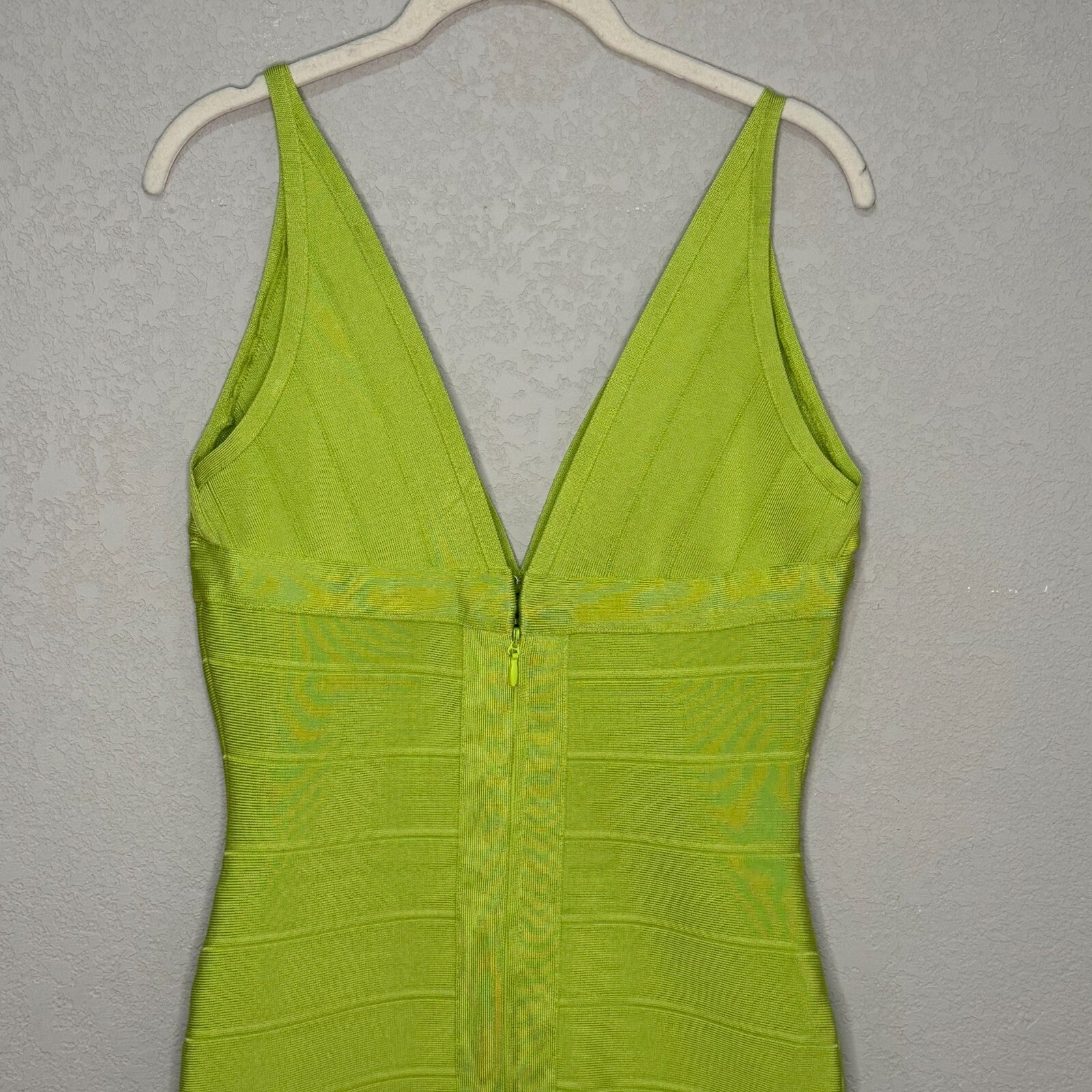 Herve Ledger Bandage Dress Size Large Lauren Lime Green $880
