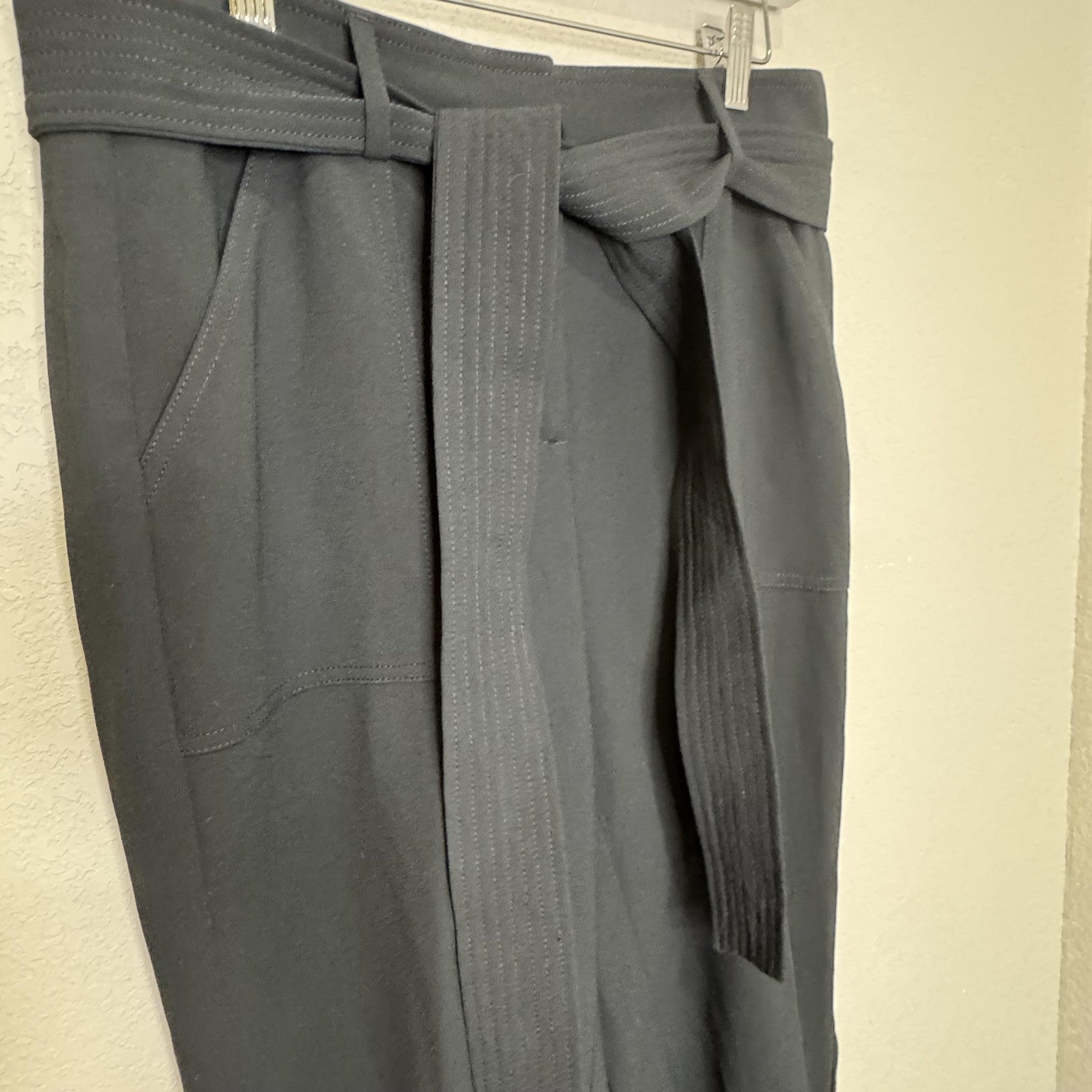 J Crew Easy Pant Womens 6 Black Belted Pleat-Front Jogger 365 Crepe