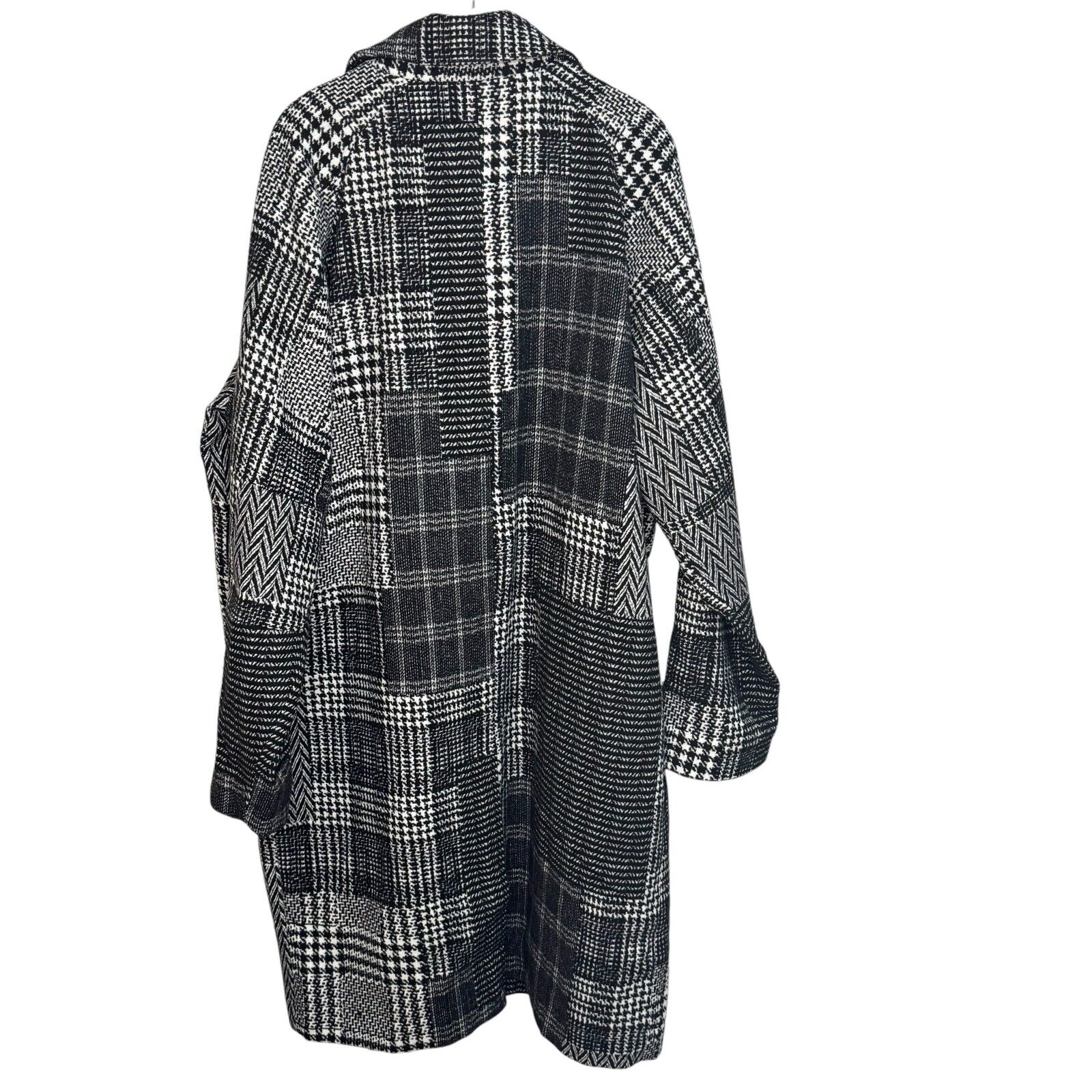 Urban Outfitters NEW Mens Black Plaid Coat Size Large $169