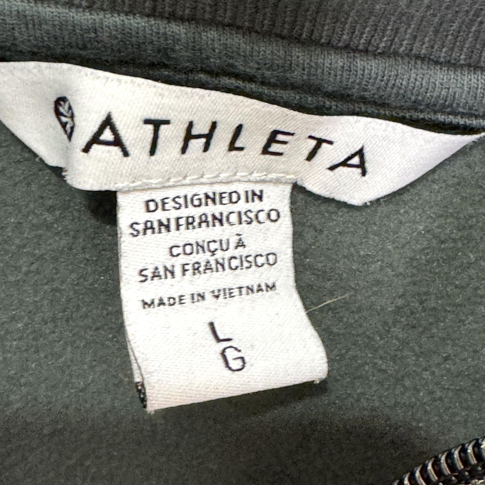 Athleta Pullover Large Green Triumph Half Zip Mock Neck Mixed Media Bungee Hem