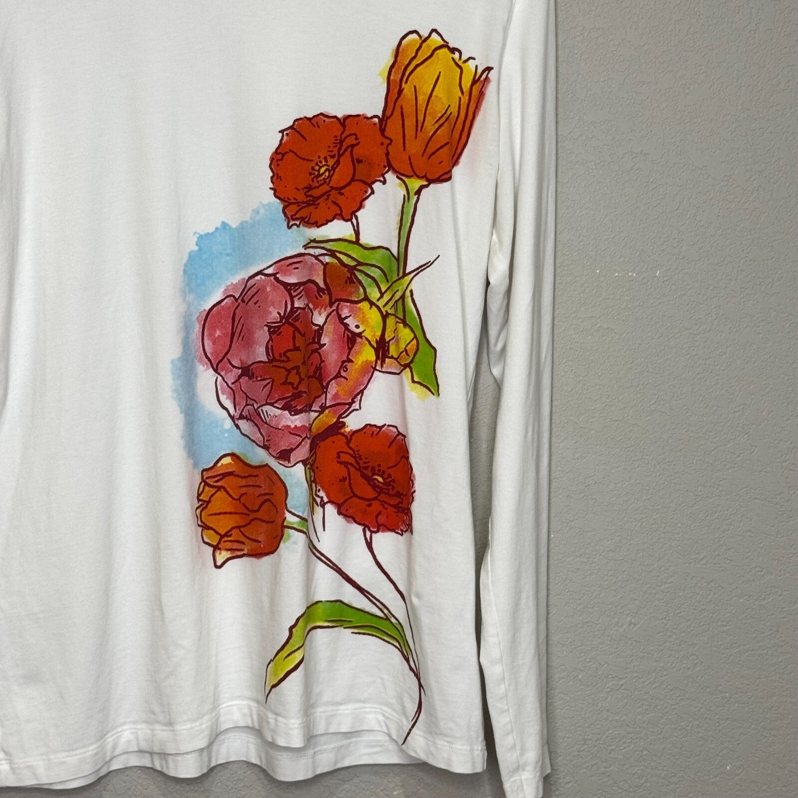 Coolibar T Shirt Top Size Medium White Floral Design UPF 50+