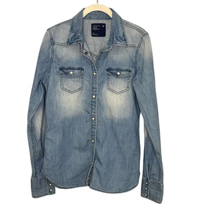 American Eagle Outfitters Shirt Womens 10 Blue Chambray Denim Western Pearl Snap