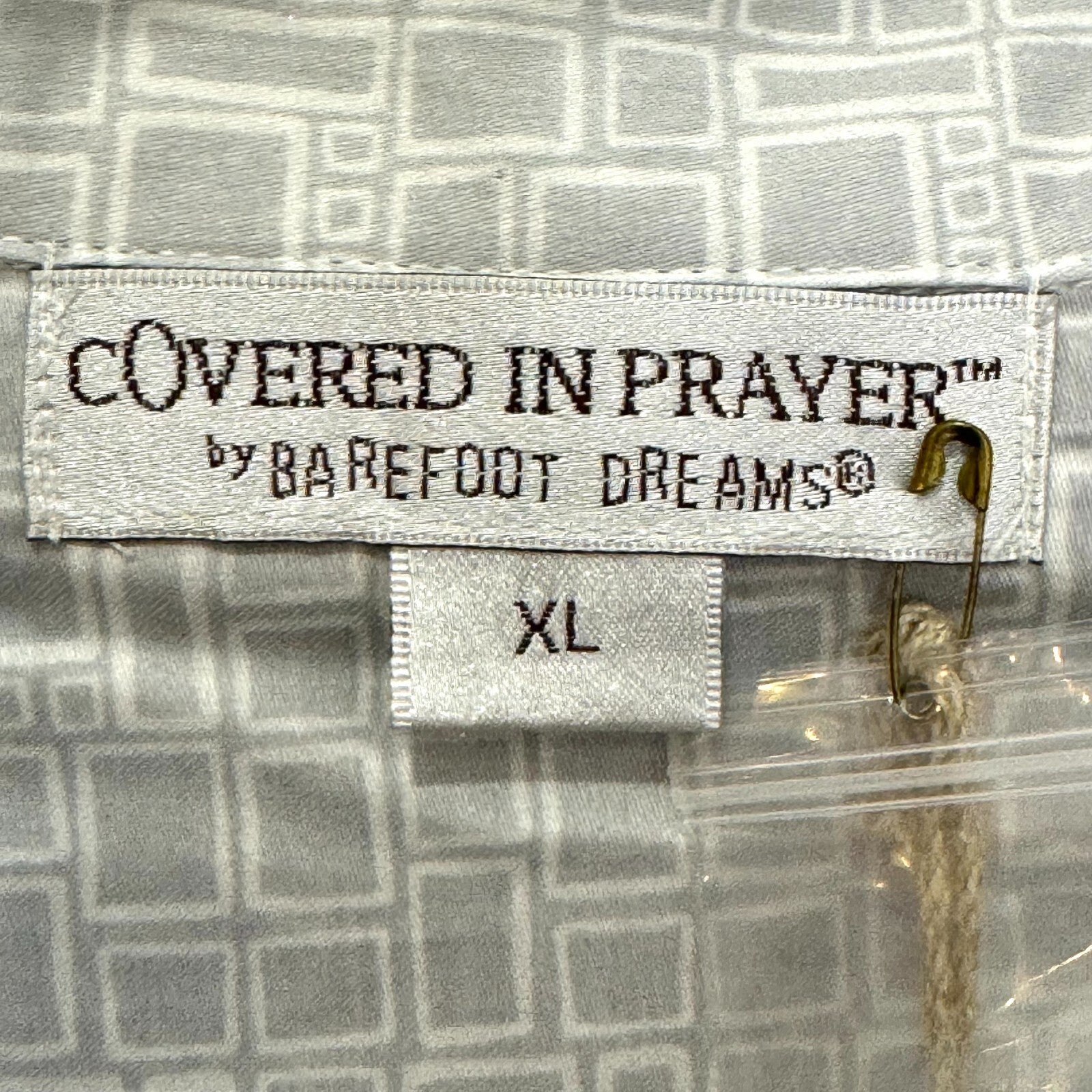 Barefoot Dreams Nightshirt Size XL Covered In Prayer Geometric Print Cotton