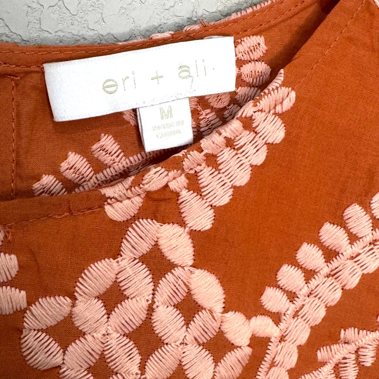 Anthropologie eri + ali Embroidered Short Sleeve Top Size Medium