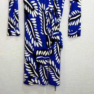 Diane Von Furstenberg DVF Jeanne Two Silk Blue Printed Wrap Dress Size 8