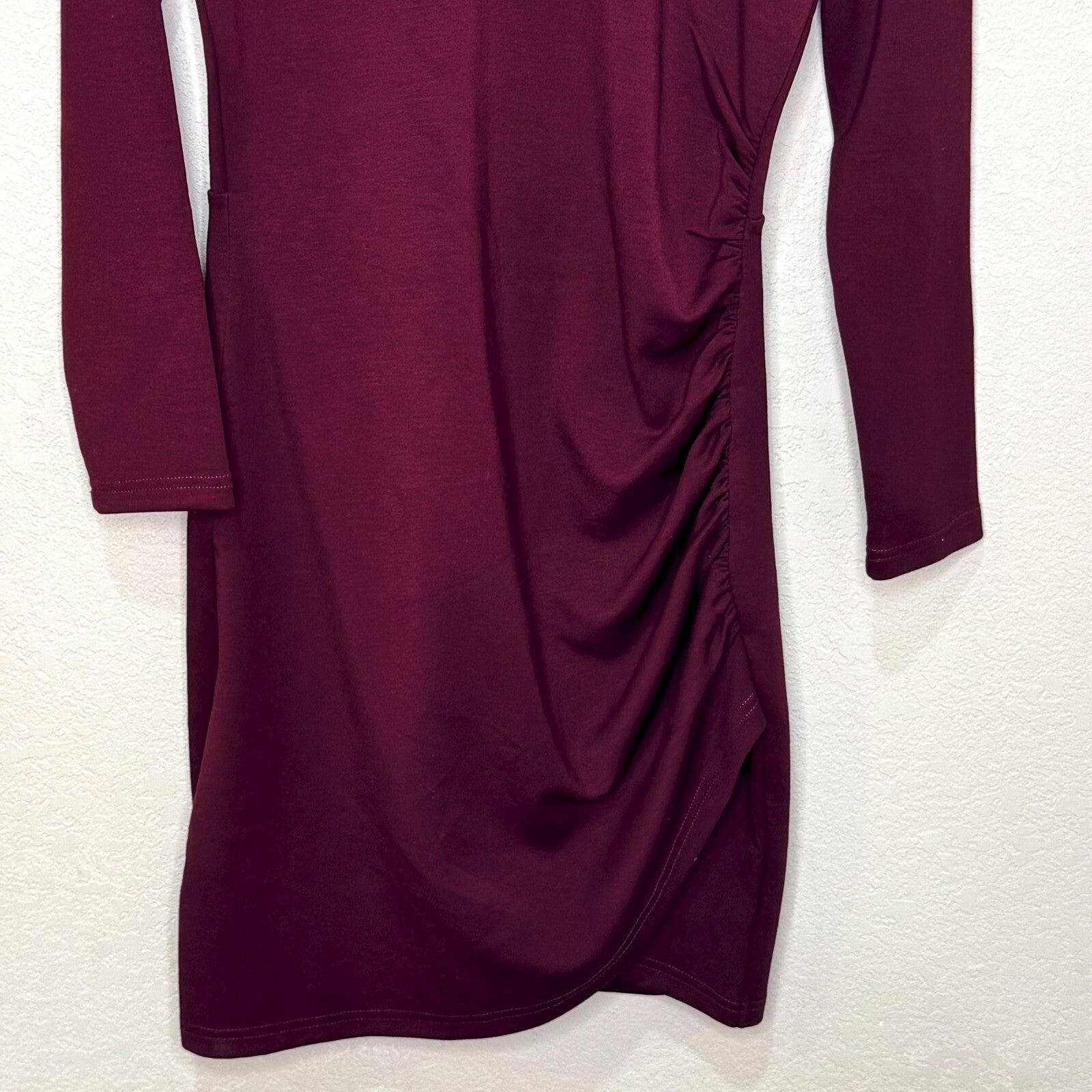 Saks Fifth Avenue Dress Size Small Burgundy Ruched Side Long Sleeve Bodycon Knit