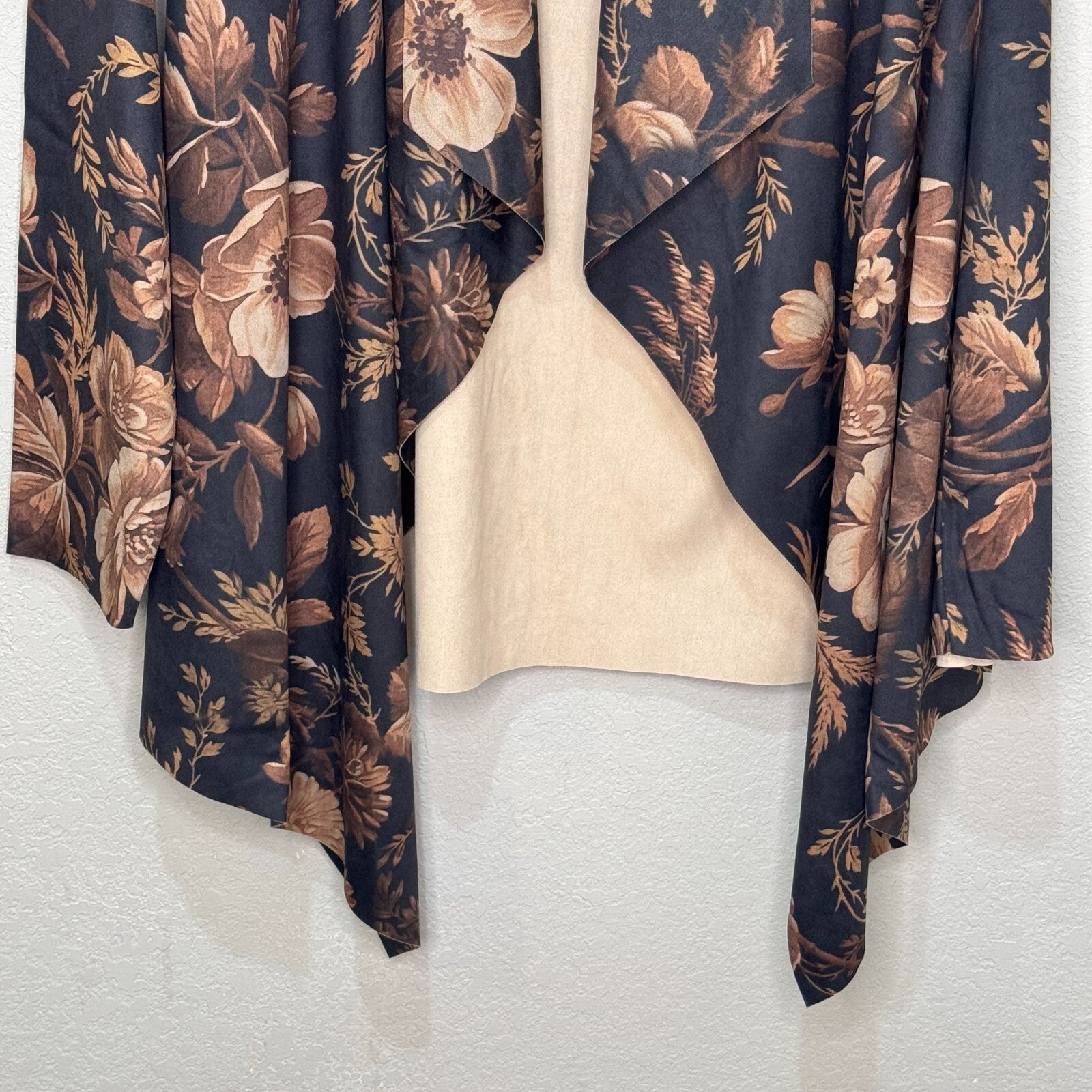 Soft Surroundings Jacket Size Medium NEW Shape Drape Faux Suede Floral