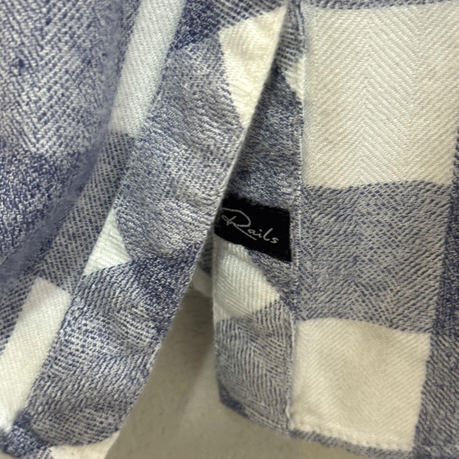 Rails Shirt Womens Medium Blue White Buffalo Plaid Button Up Long Sleeve Rayon