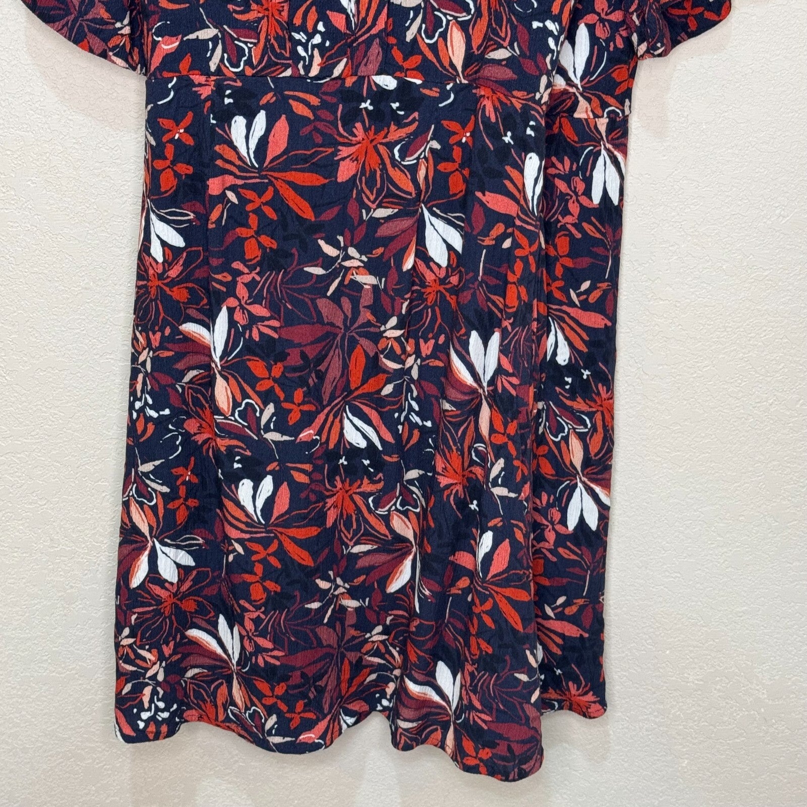 Garnet Hill Dress Size 8 Hazel Crêpe Navy Red Floral Short Sleeve Wrap