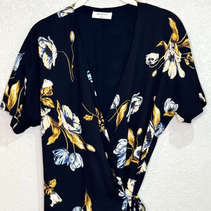 Aritzia Babaton Wallace Black Floral Wrap Dress Size Small