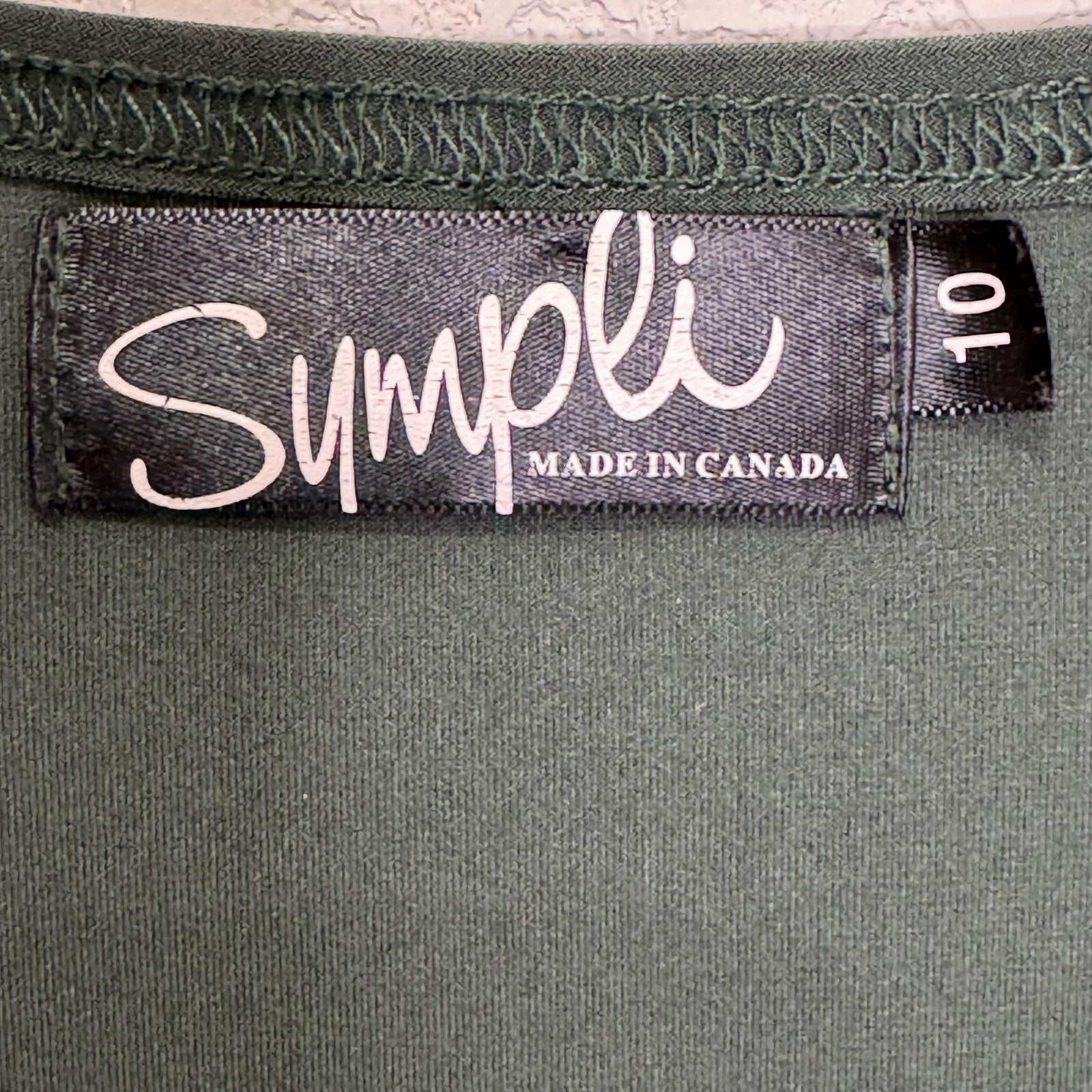 Sympli Shirt Womens 10 Green Tunic Asymmetric Hem Draped V-Neck 3/4 Sleeve Knit
