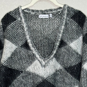 525 America Sweater Size Small Black White V Neck Argyle Soft