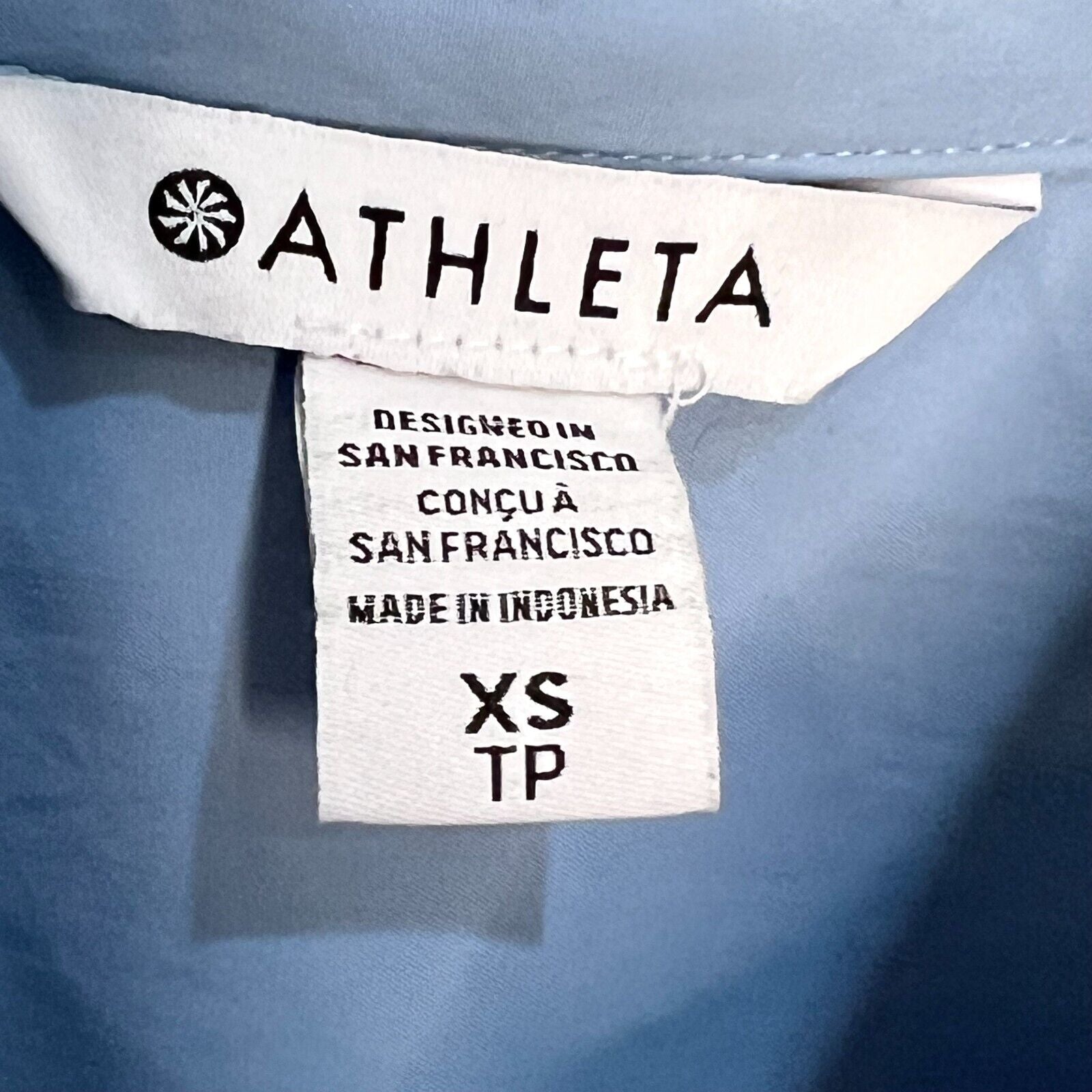 Athleta Heron Blue Performance Poplin Button-Up Top Shirt Size XS