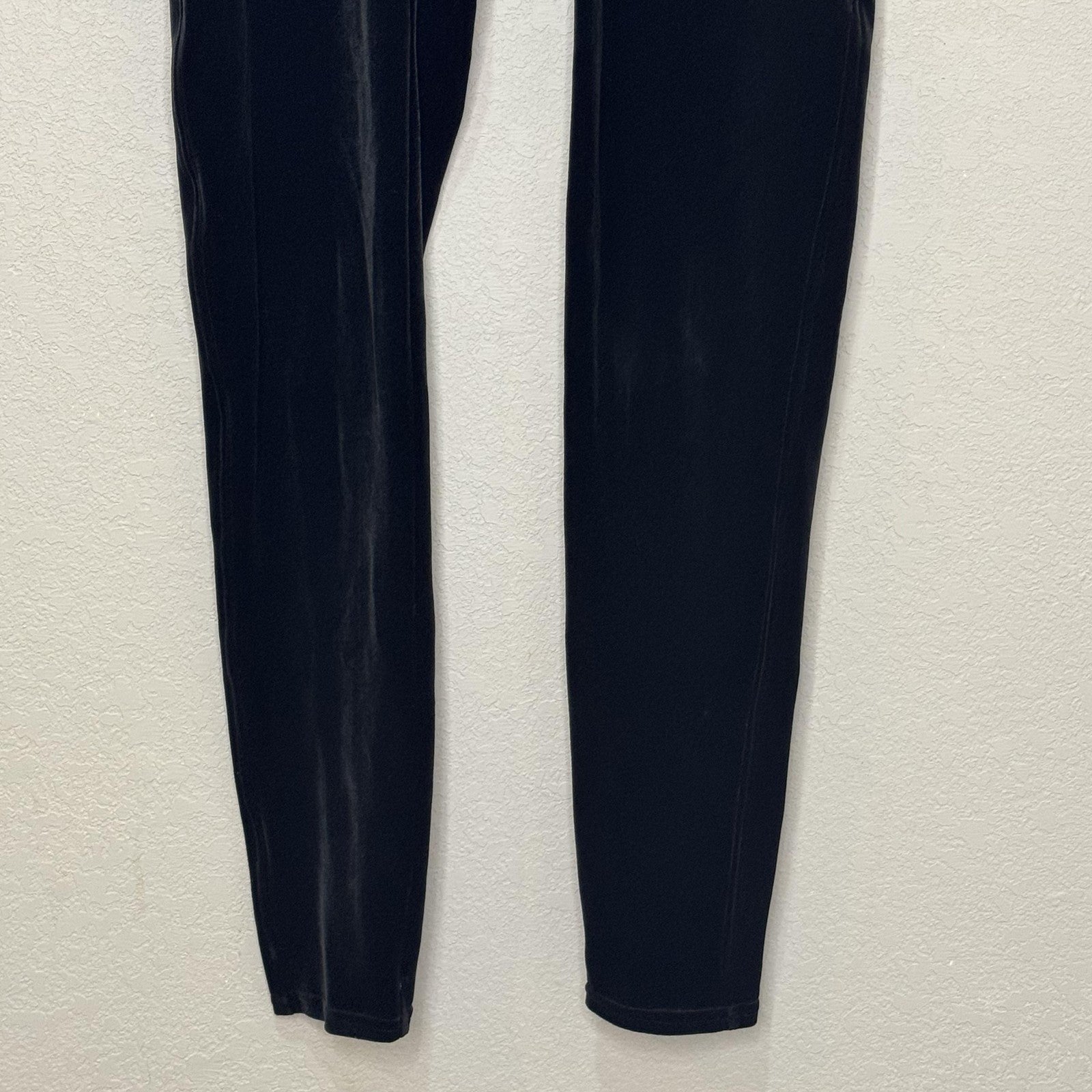 Spanx Leggings Womens Large Black Velvet High Rise Shapewear Stretch Pants 2070