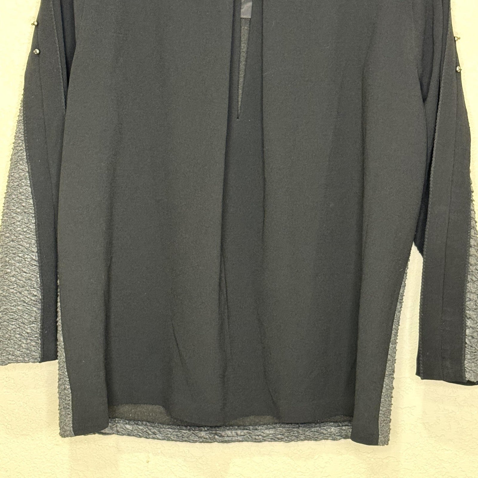 Teri Jon Textured Pullover Top Womens 6 Black Gray Studded Sleeve Dressy Blouse