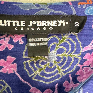 Little Journeys Chicago Shirt Size Small Blue Floral Artsy Button Down Tunic