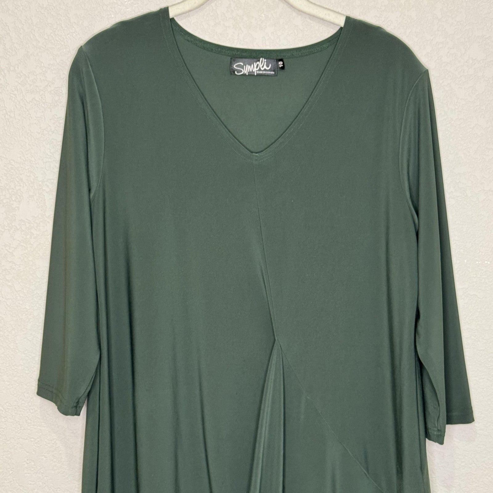 Sympli Shirt Womens 10 Green Tunic Asymmetric Hem Draped V-Neck 3/4 Sleeve Knit