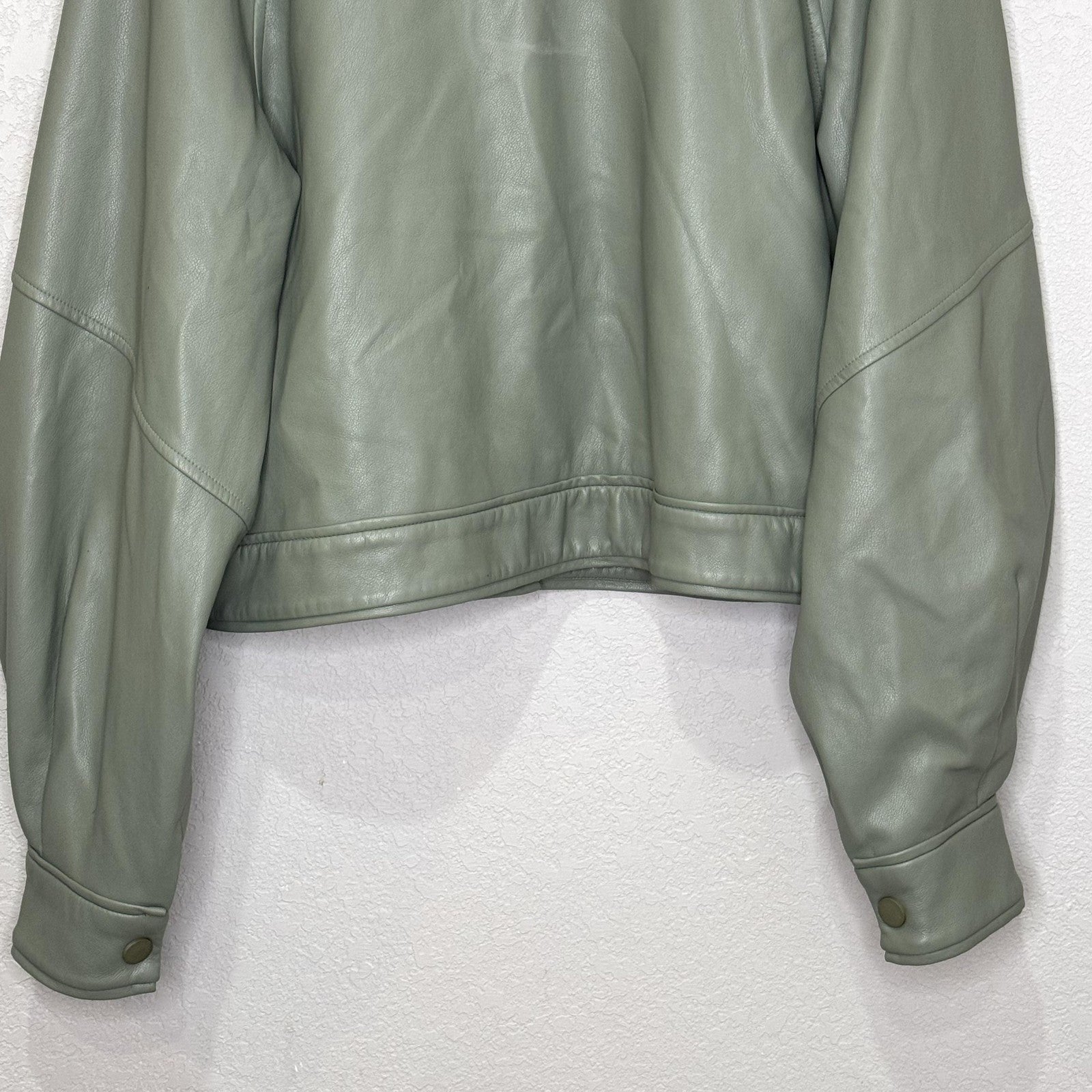 Alexis Jacket Womens Medium Sage Faux Leather Cropped Snap Front Puff Sleeves