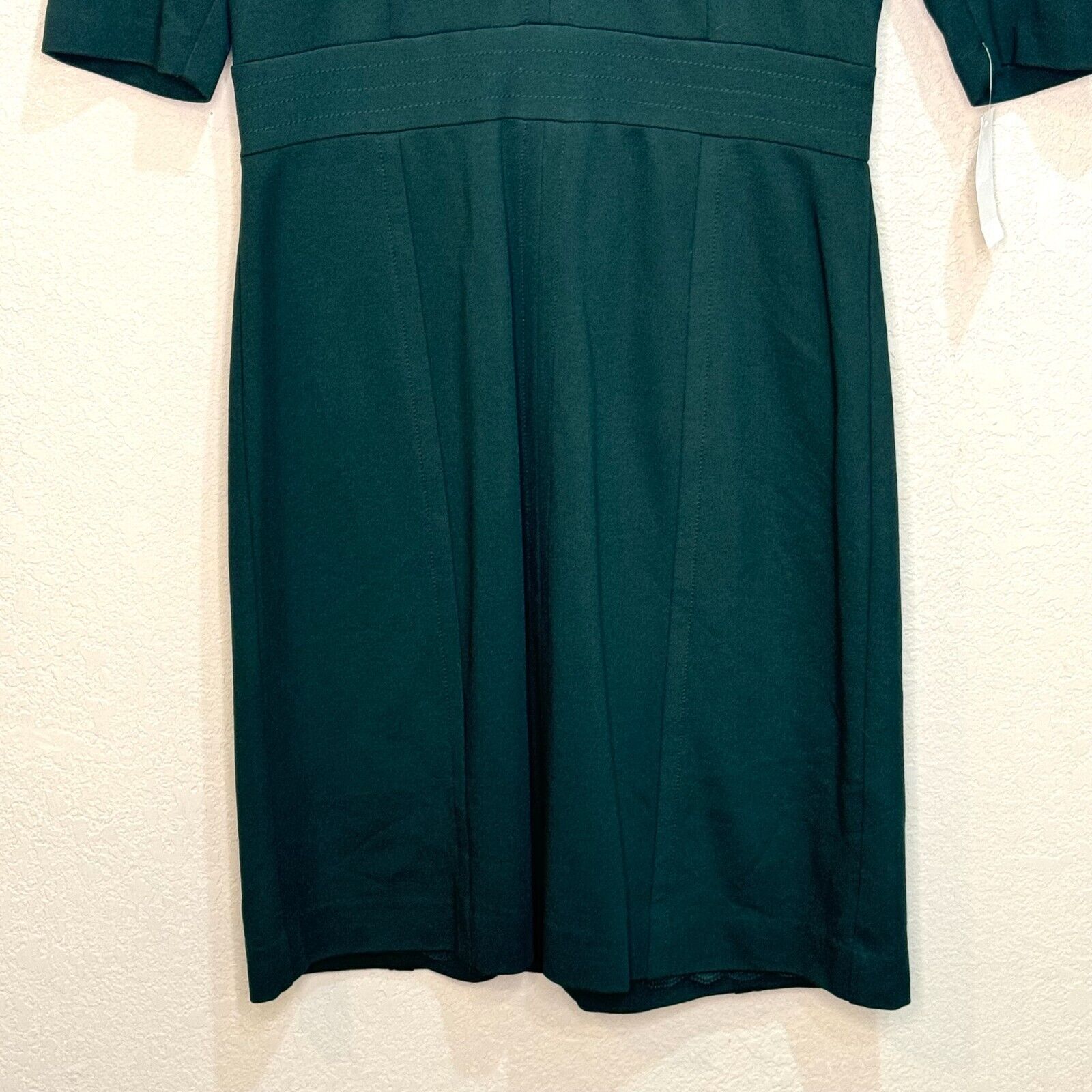 TRINA TURK Green V-Neck Half Sleeve Dress Size 10 NEW $328