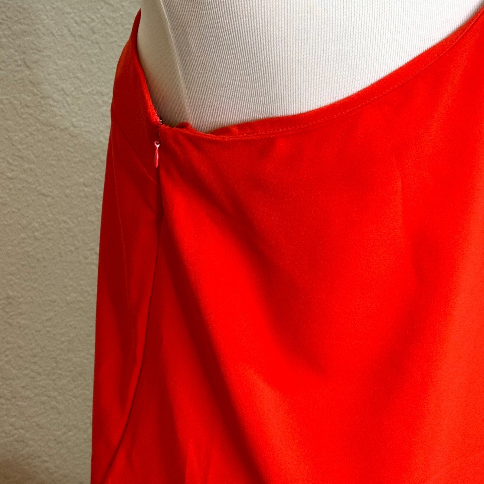 Alice + Olivia Blouse Top Size 8 Red Mellie One Shoulder Asymmetrical Drape