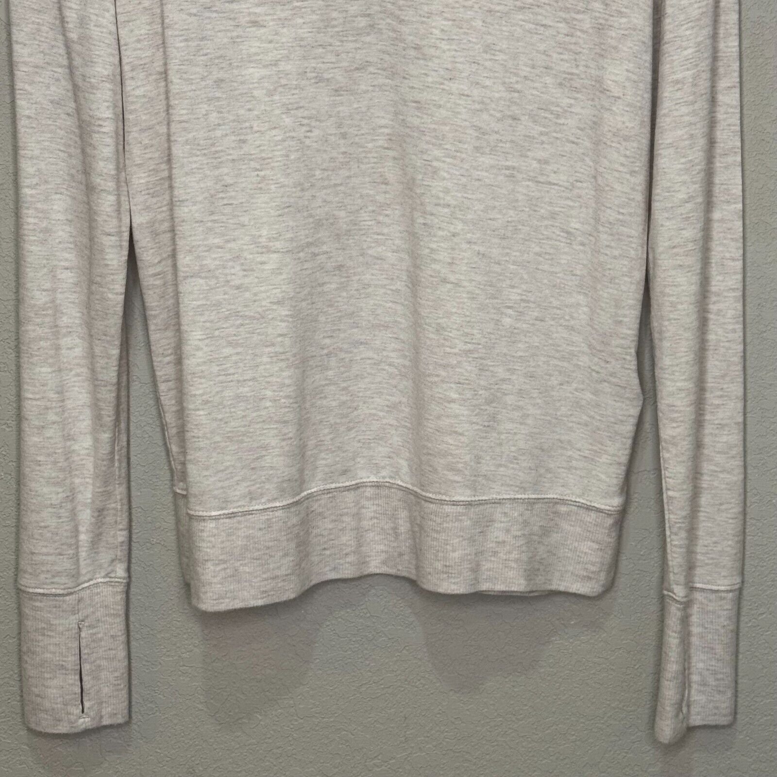 Athleta Sunrise Sweatshirt Size Small V Neck Oatmeal Ivory Workout Lounge