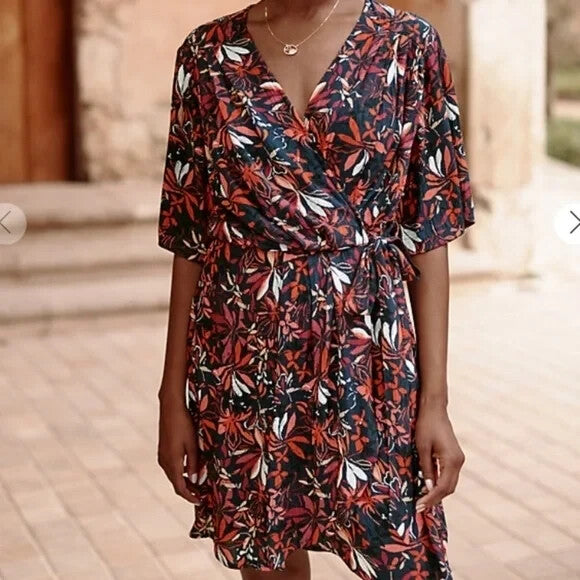Garnet Hill Dress Size 8 Hazel Crêpe Navy Red Floral Short Sleeve Wrap