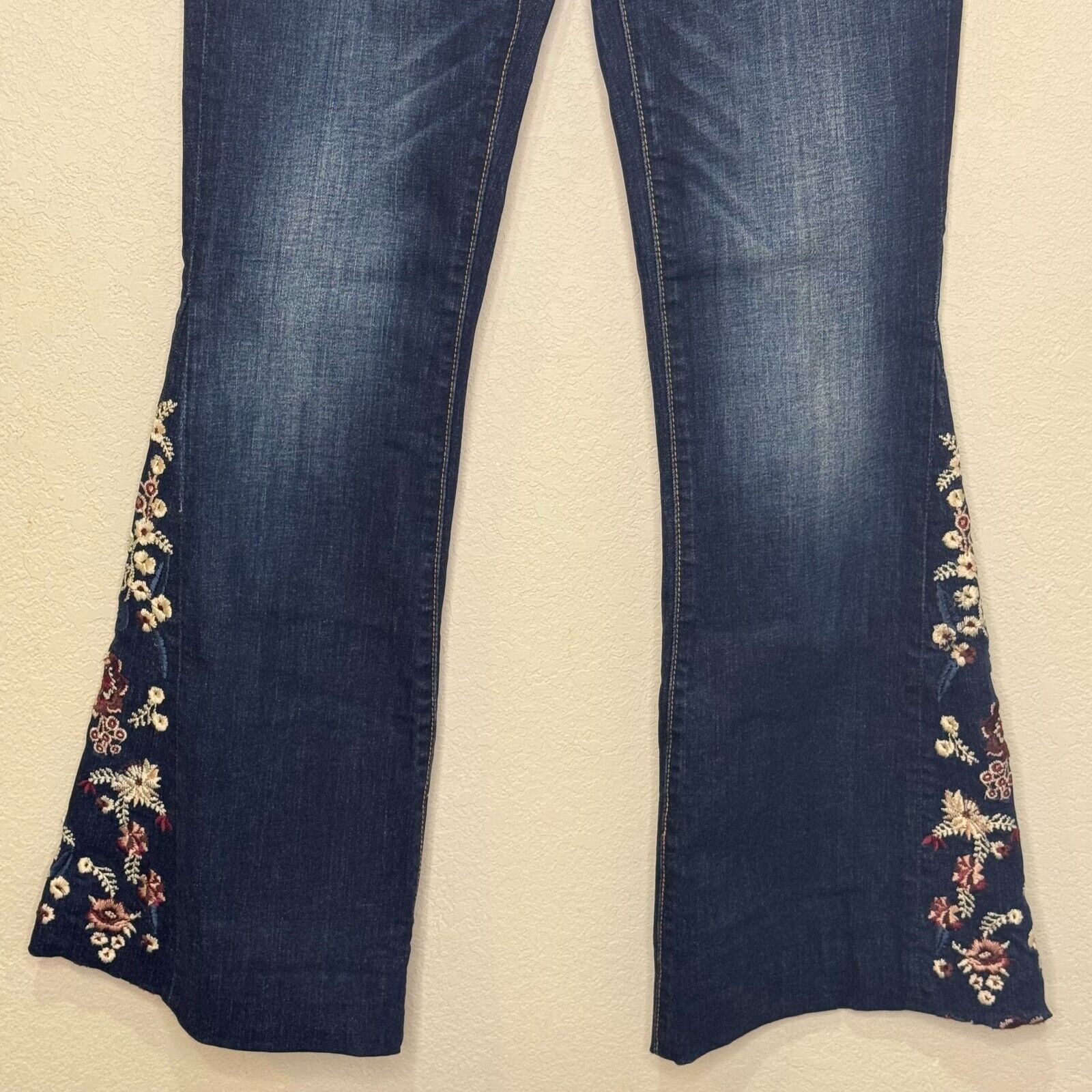 Driftwood Farrah Flare Jeans Size 28 Embroidered Boho Festival