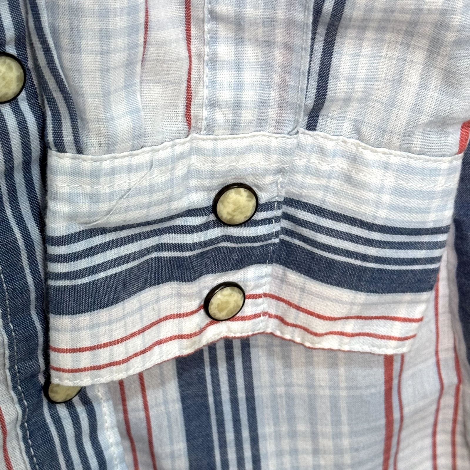 Wrangler Retro Womens Shirt Size Medium Snap Button Striped