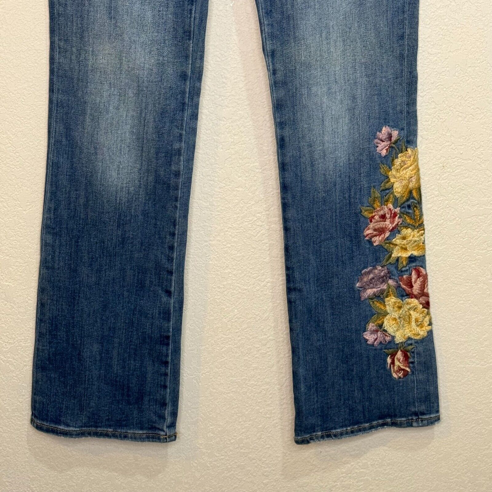 Driftwood NEW Kelly Harvest Bootcut Embroidered Floral Jeans Sundance Size 26Kel