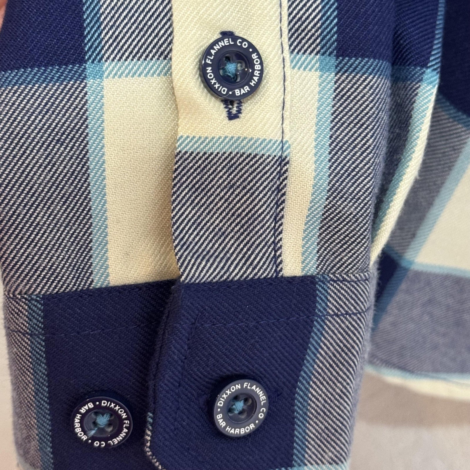 Dixxon Flannel Co Shirt Womens Medium Blue Gray Cream Plaid Bar Harbor Workwear
