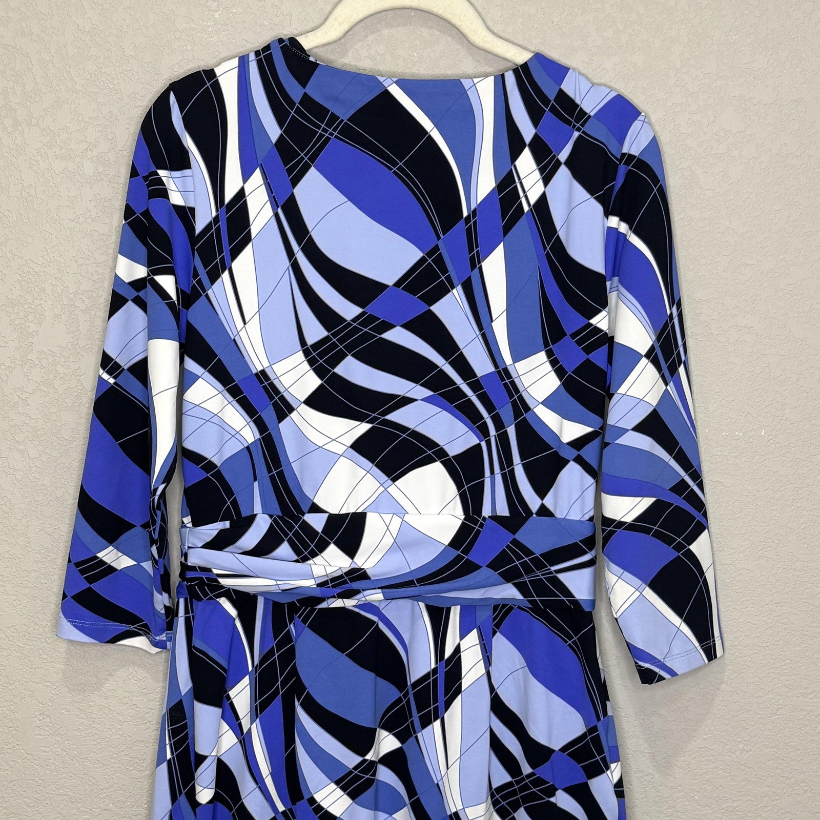 J McLaughlin Dress Womens Small Blue Black White Wrap 3/4 Sleeve Geometric Print