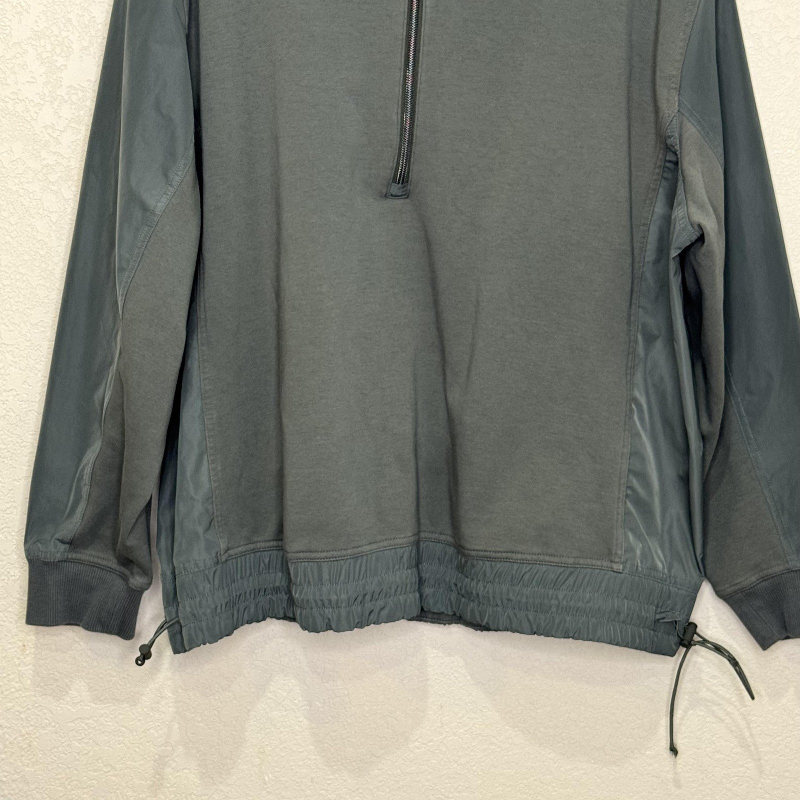 Athleta Pullover Large Green Triumph Half Zip Mock Neck Mixed Media Bungee Hem