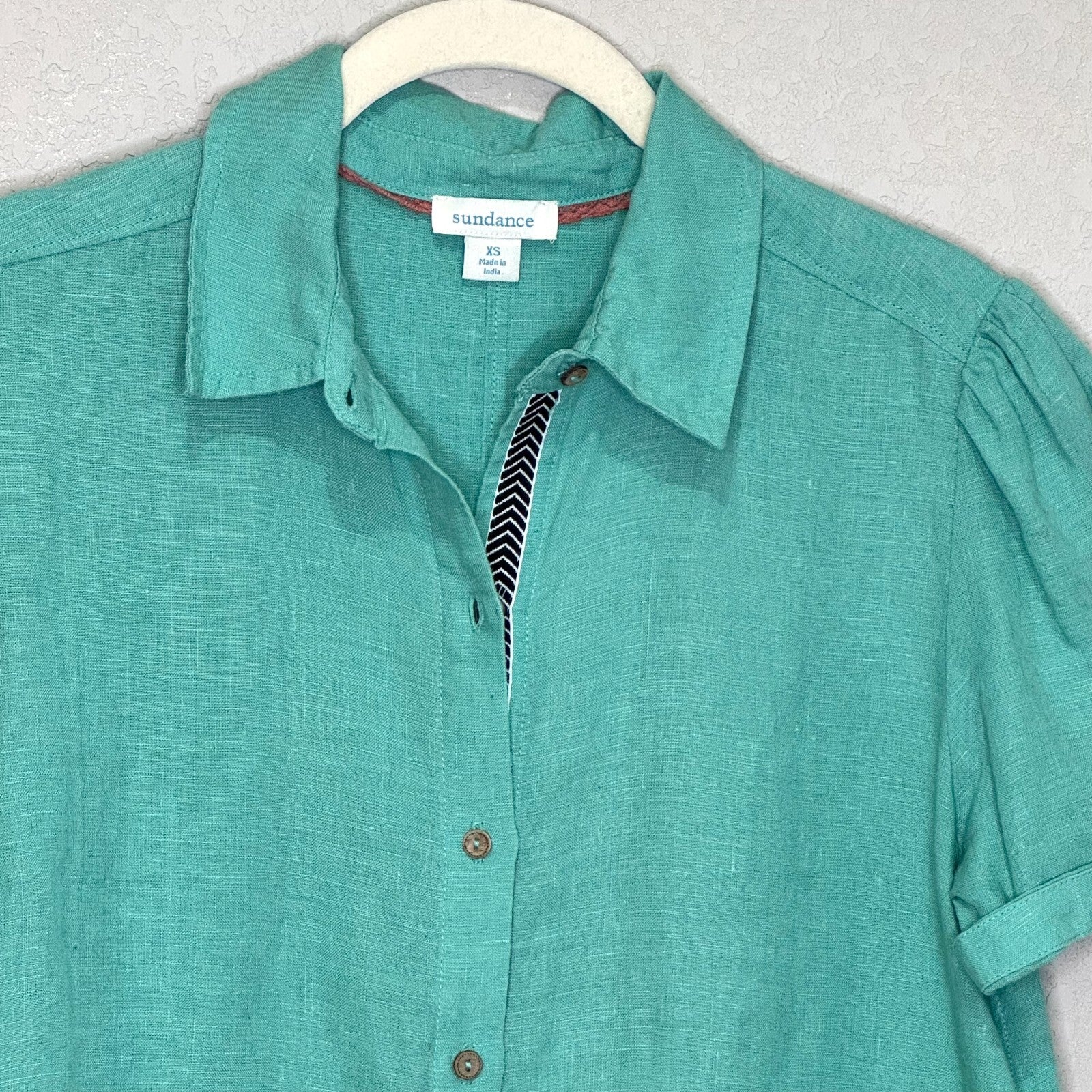 Sundance Top Size XS Blue Linen Short Sleeve Button Up