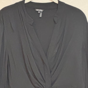 Nic + Zoe Black Twist Up Top  Tee Size Medium