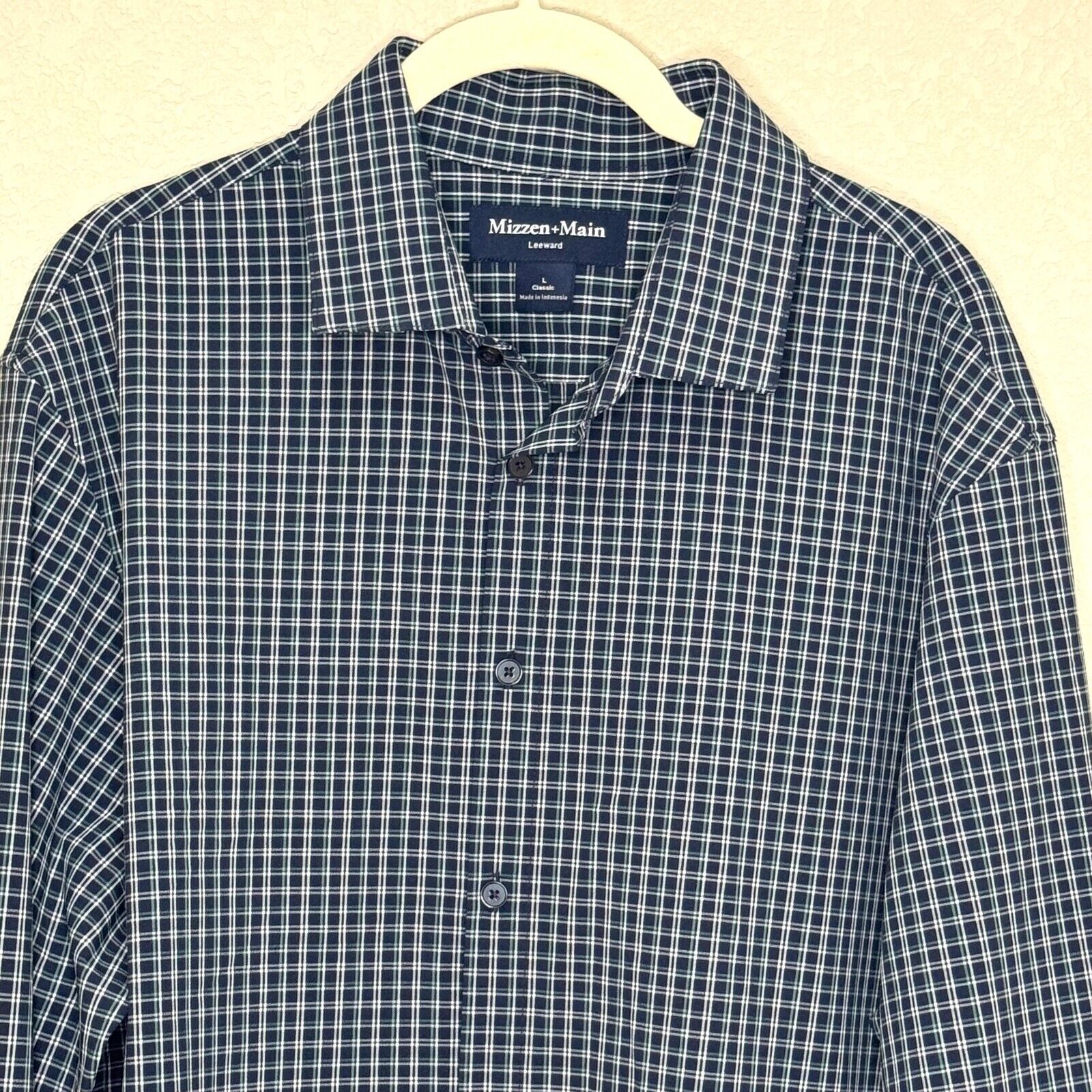 Mizzen + Main Leeward Classic Cut Shirt Size Large Blue Plaid Long Sleeve Button