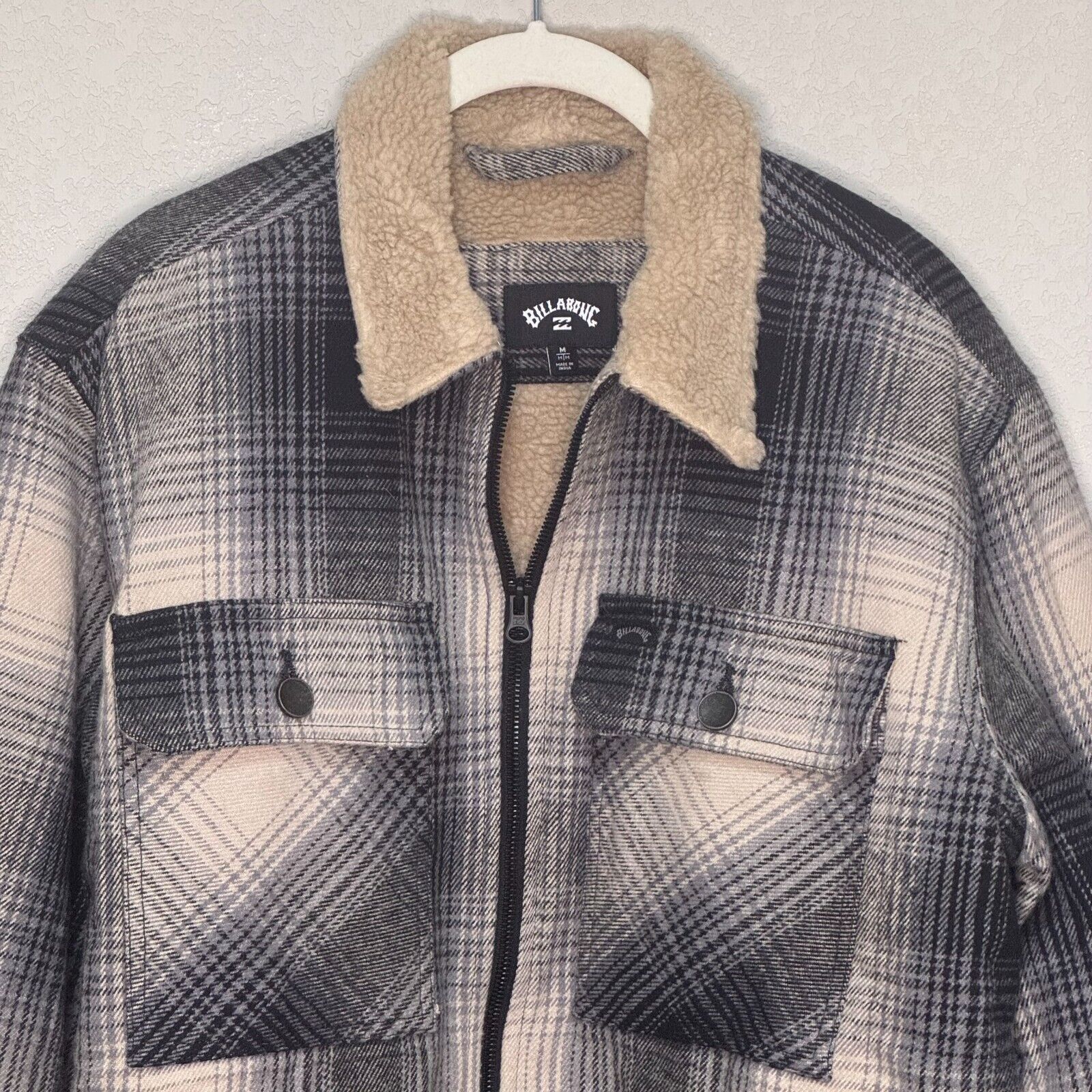 Billabong Mens Barlow Sherpa Lined Jacket Size Medium NEW Multicolor Plaid