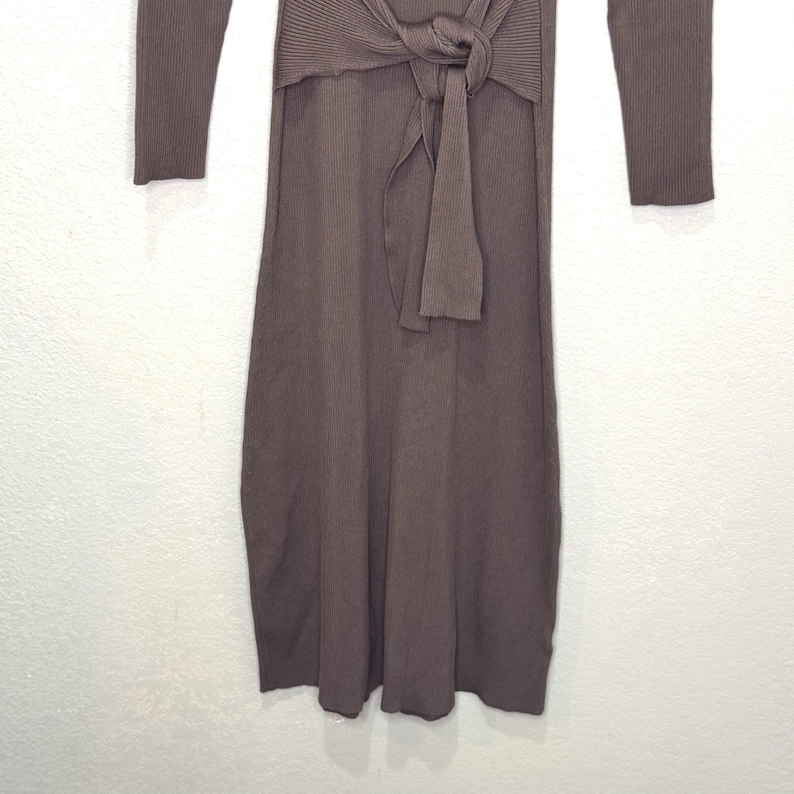 Evereve Dress Womens Small Brown Ribbed Knit Tie Waist Long Sleeve Midi Sweater